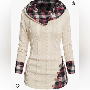 Cream cozy sweater w Black and Red plaid hood. Sz L